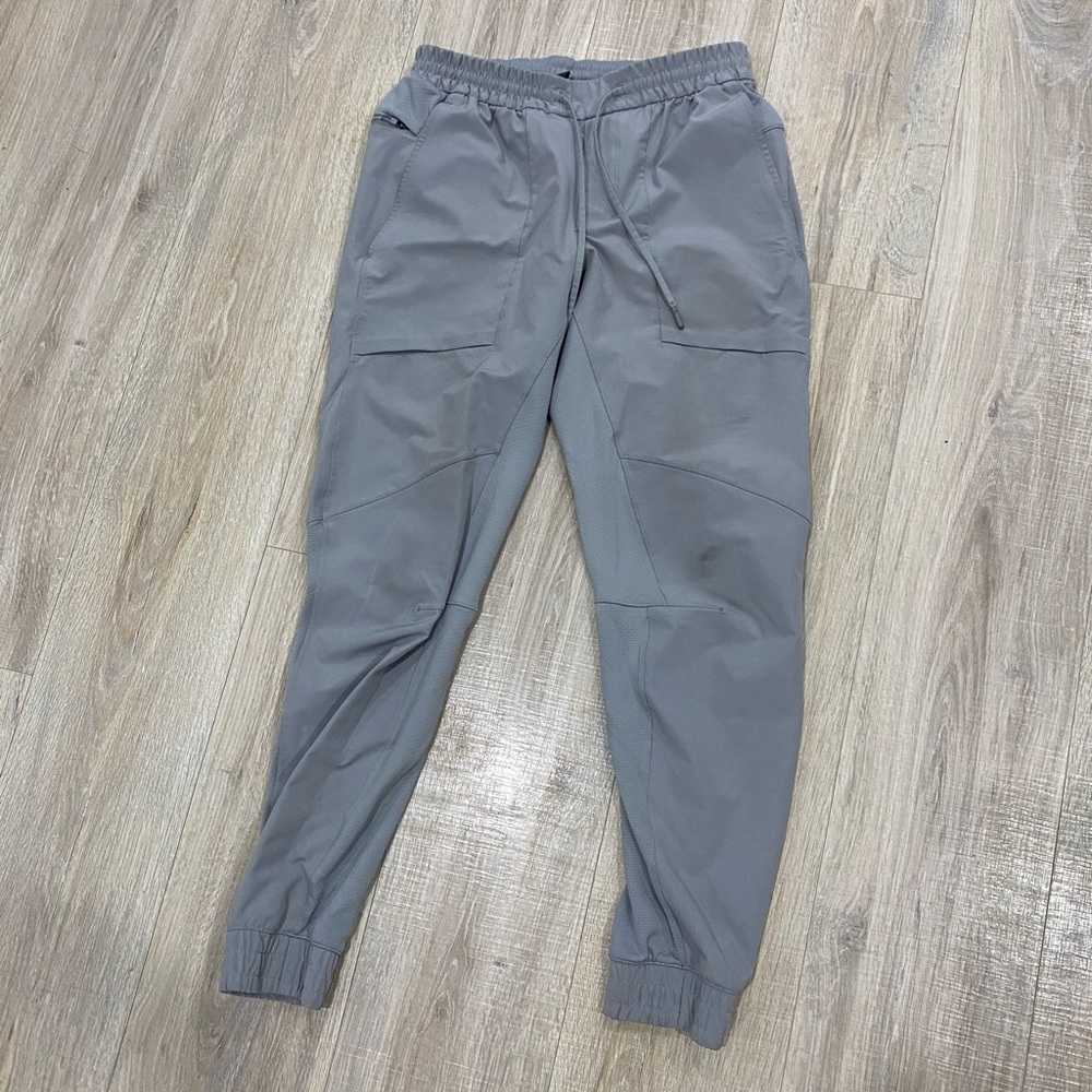 Lululemon License to Train Jogger (29”)